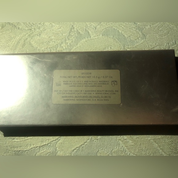 Lorac, Unzipped Elegance Eye Shadow Palette with Dual-Ended Brush 10.5 g - Picture 4 of 4